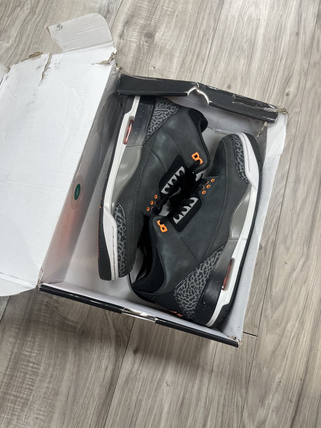 JORDAN 3 FEAR, USED: 11