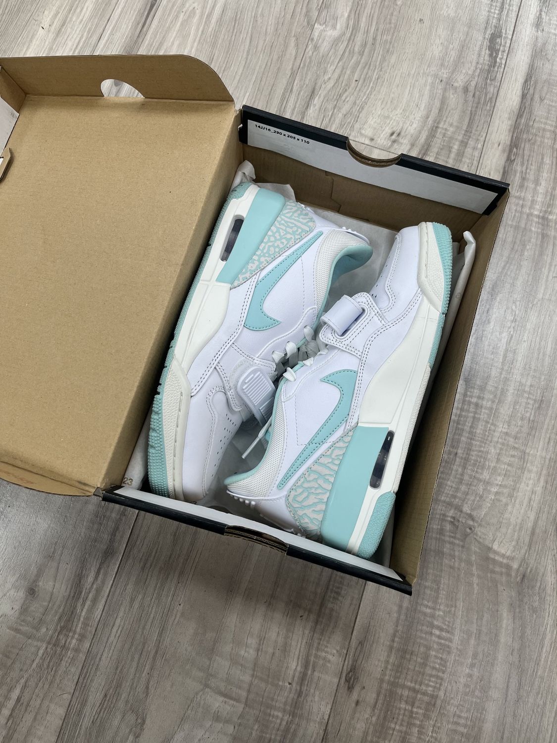 JORDAN 312 LOW WHITE LIGHT DEW, USED: 7.5W