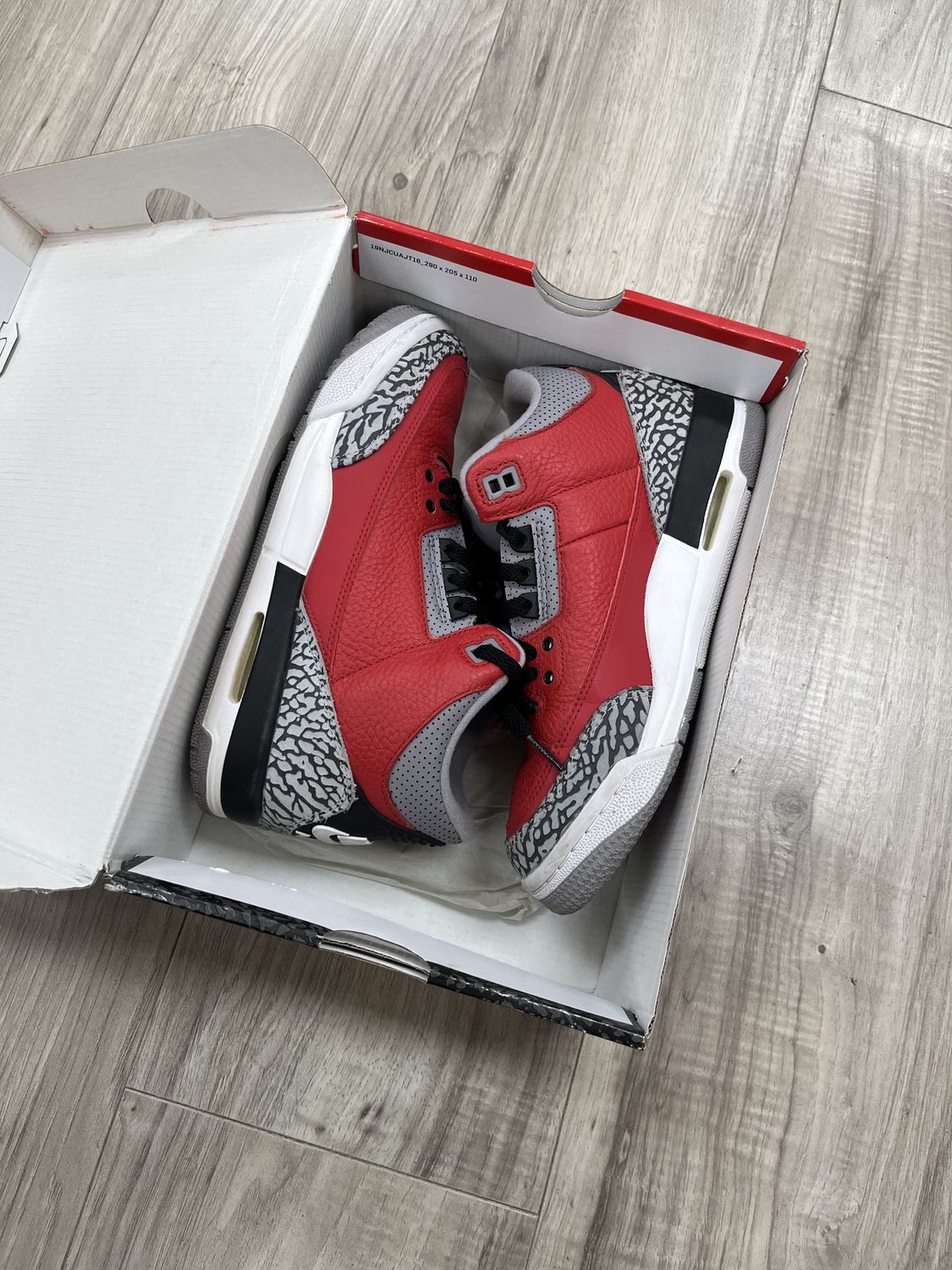 JORDAN 3 RED UNITE GS, USED: 5.5Y
