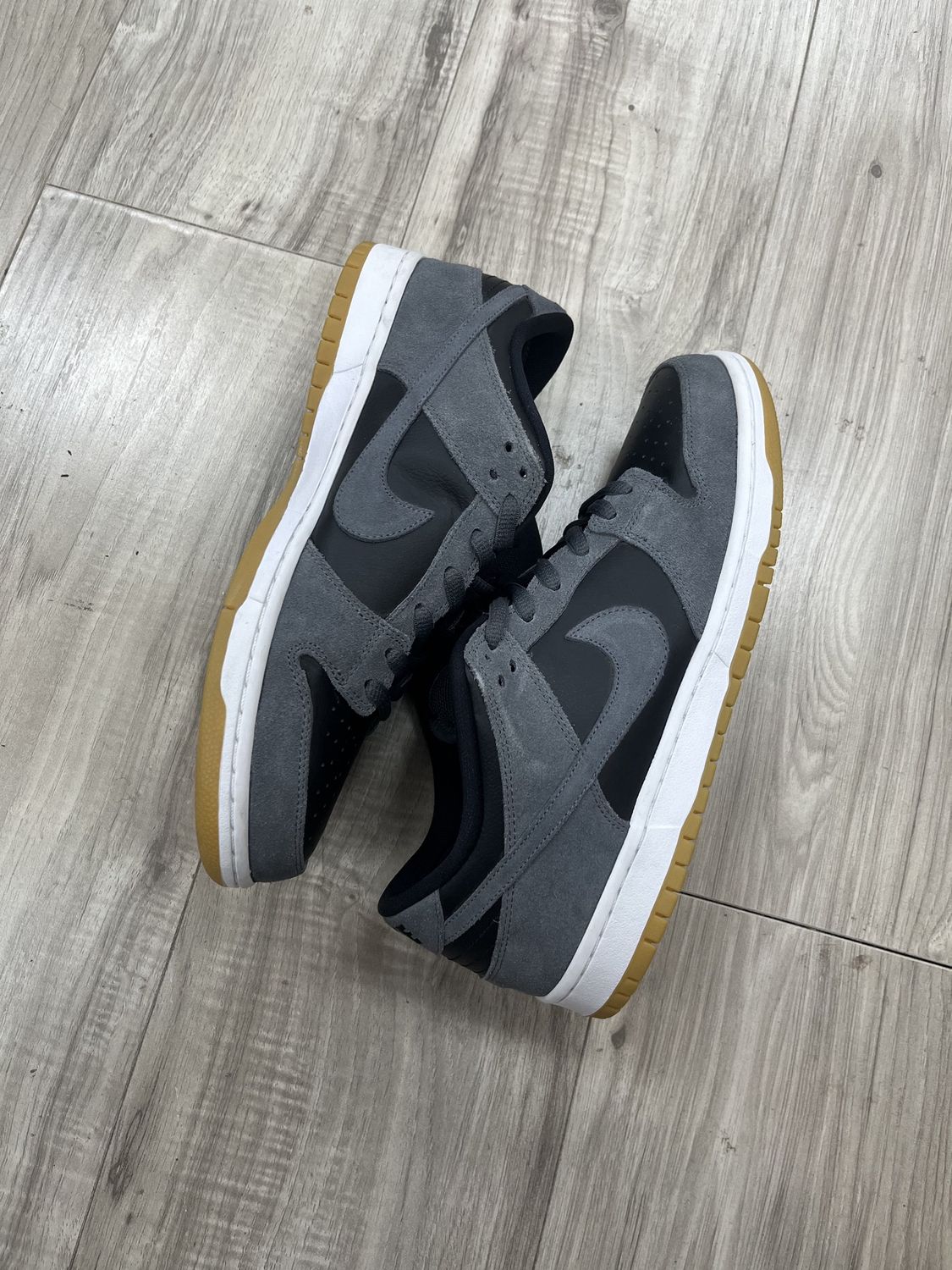 SB DUNK LOW DARK GREY BLACK GUM | NO BOX |, USED: 11