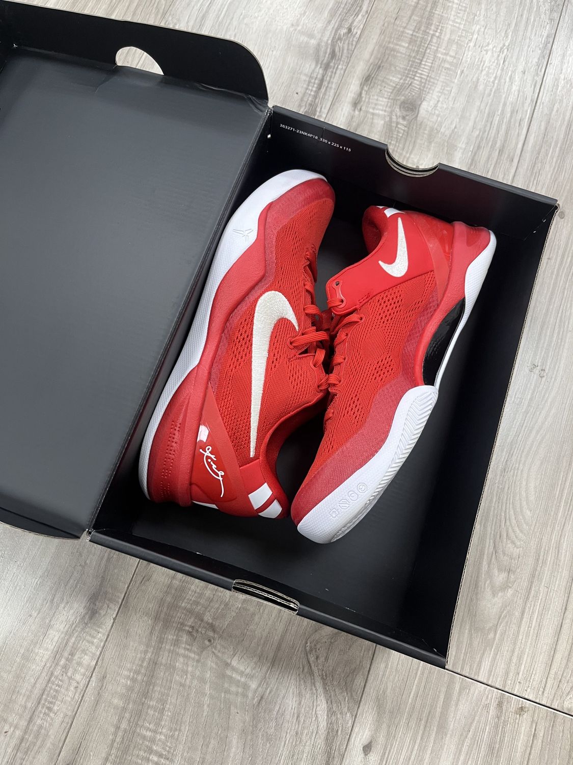 KOBE 8 UNIVERSITY RED, USED: 9.5