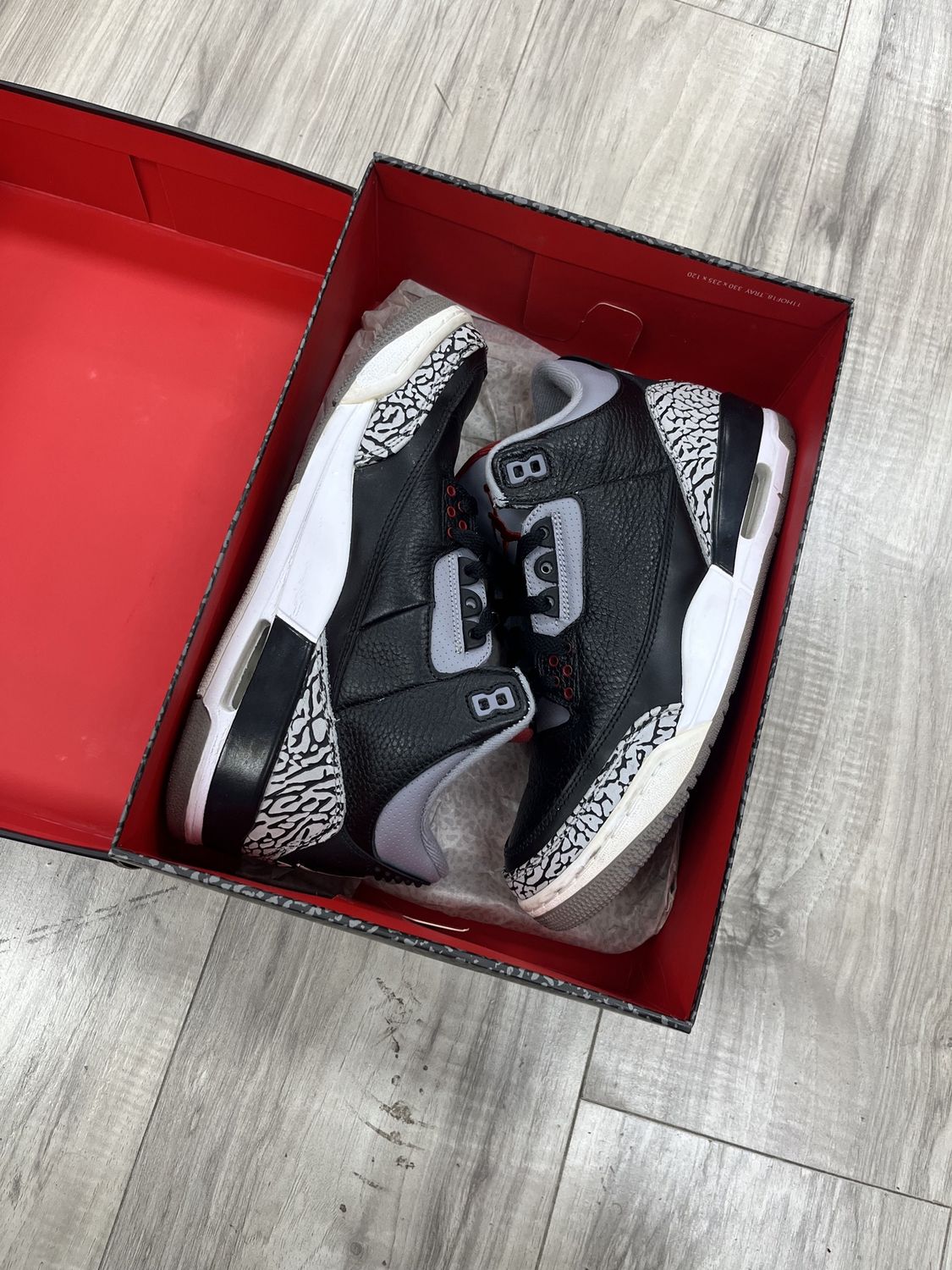 2011 JORDAN 3 BLACK CEMENT, USED: 8.5