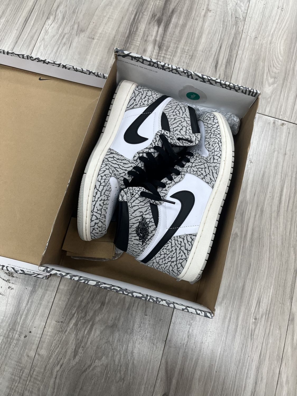 JORDAN 1 CEMENT GREY, USED: 8.5