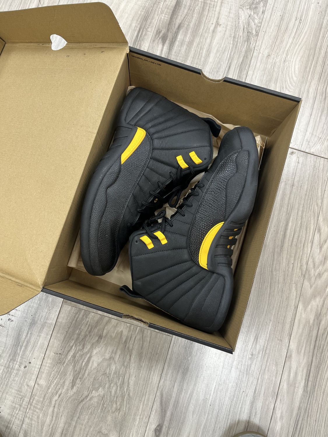 JORDAN 12 BLACK TAXI, USED: 12