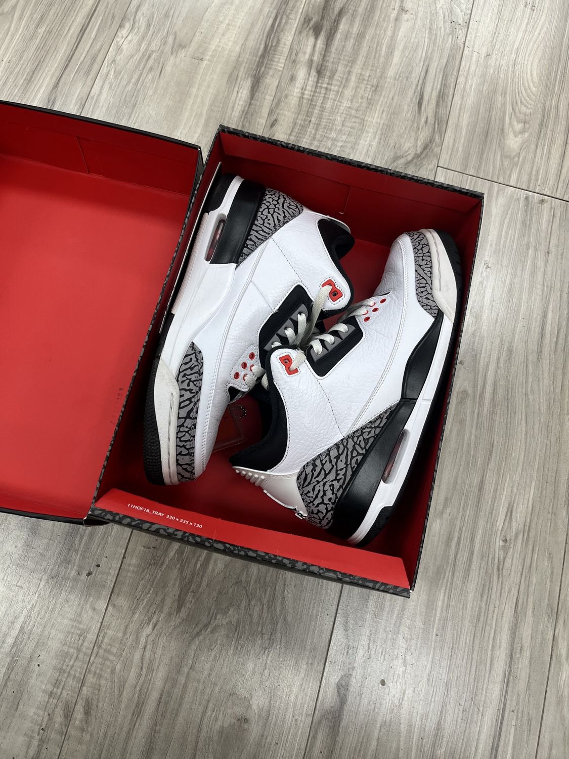 JORDAN 3 INFARED 23, USED: 10