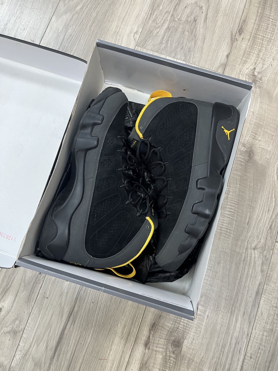 JORDAN 9 UNI GOLD, USED: 12