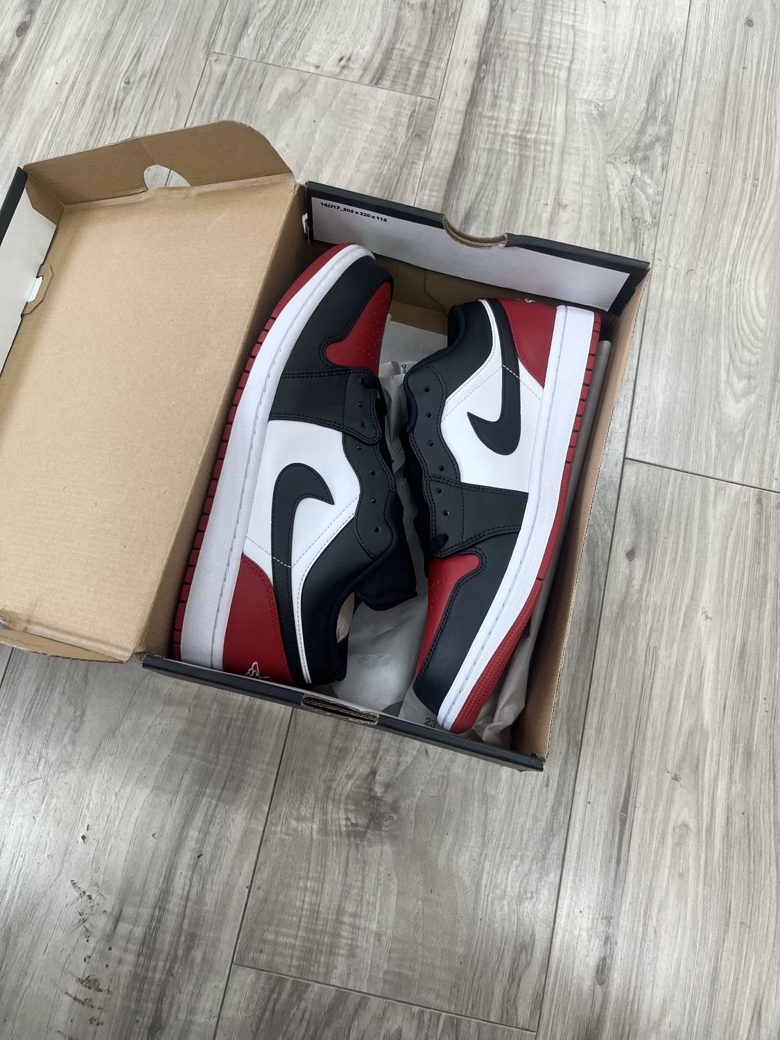 JORDAN 1 LOW BRED TOE |NEW |, NEW: 10.5