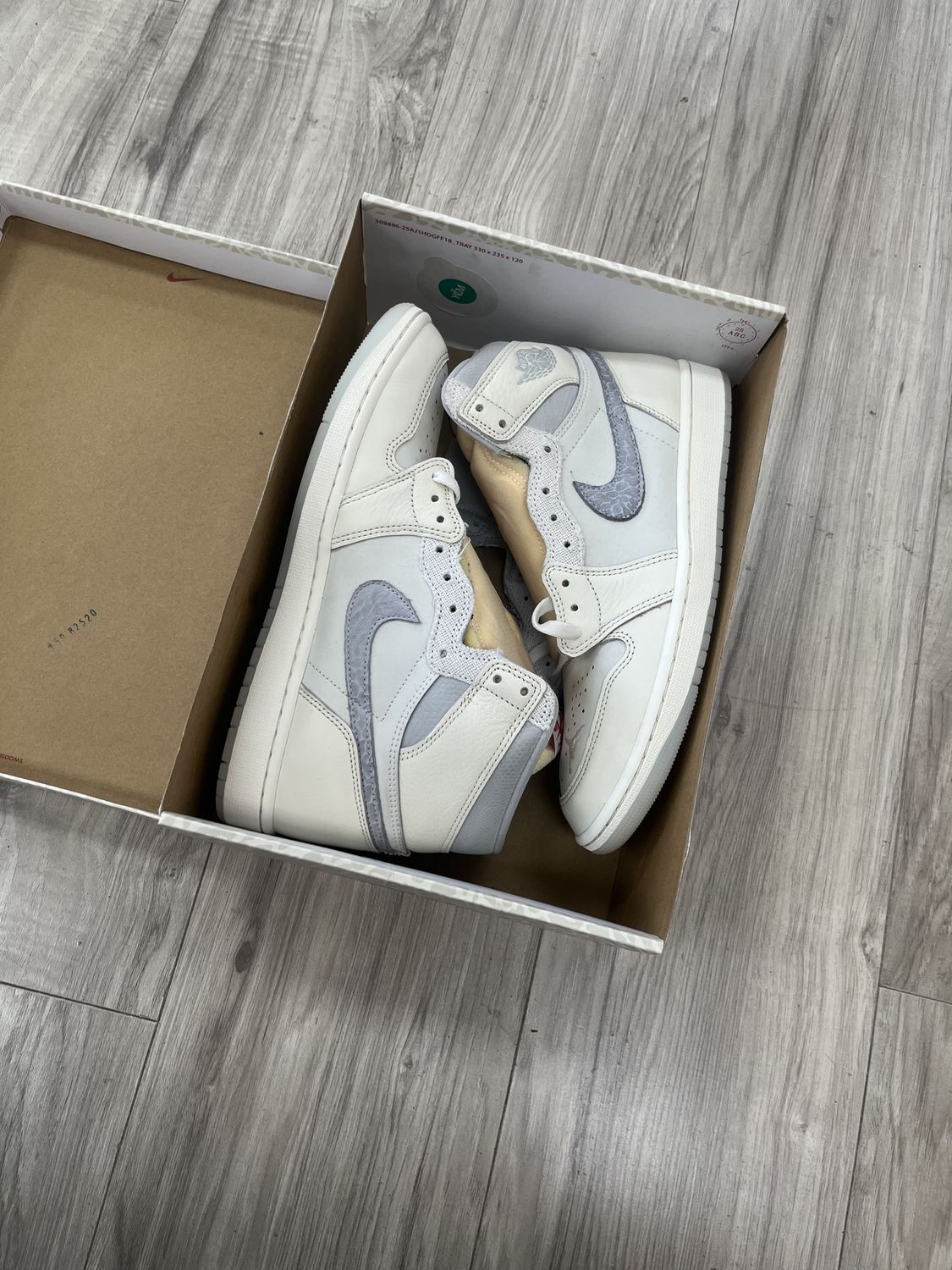 JORDAN 1 SAIL AND PALE IVORY, USED: 10
