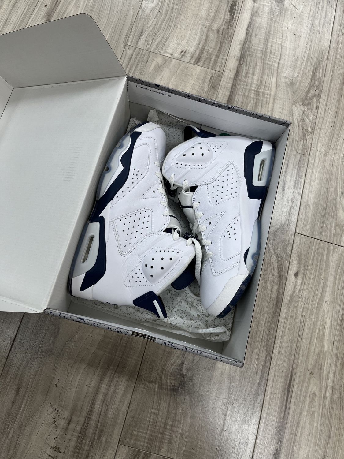 JORDAN 6 MIDNIGHT NAVY |, USED: 9.5