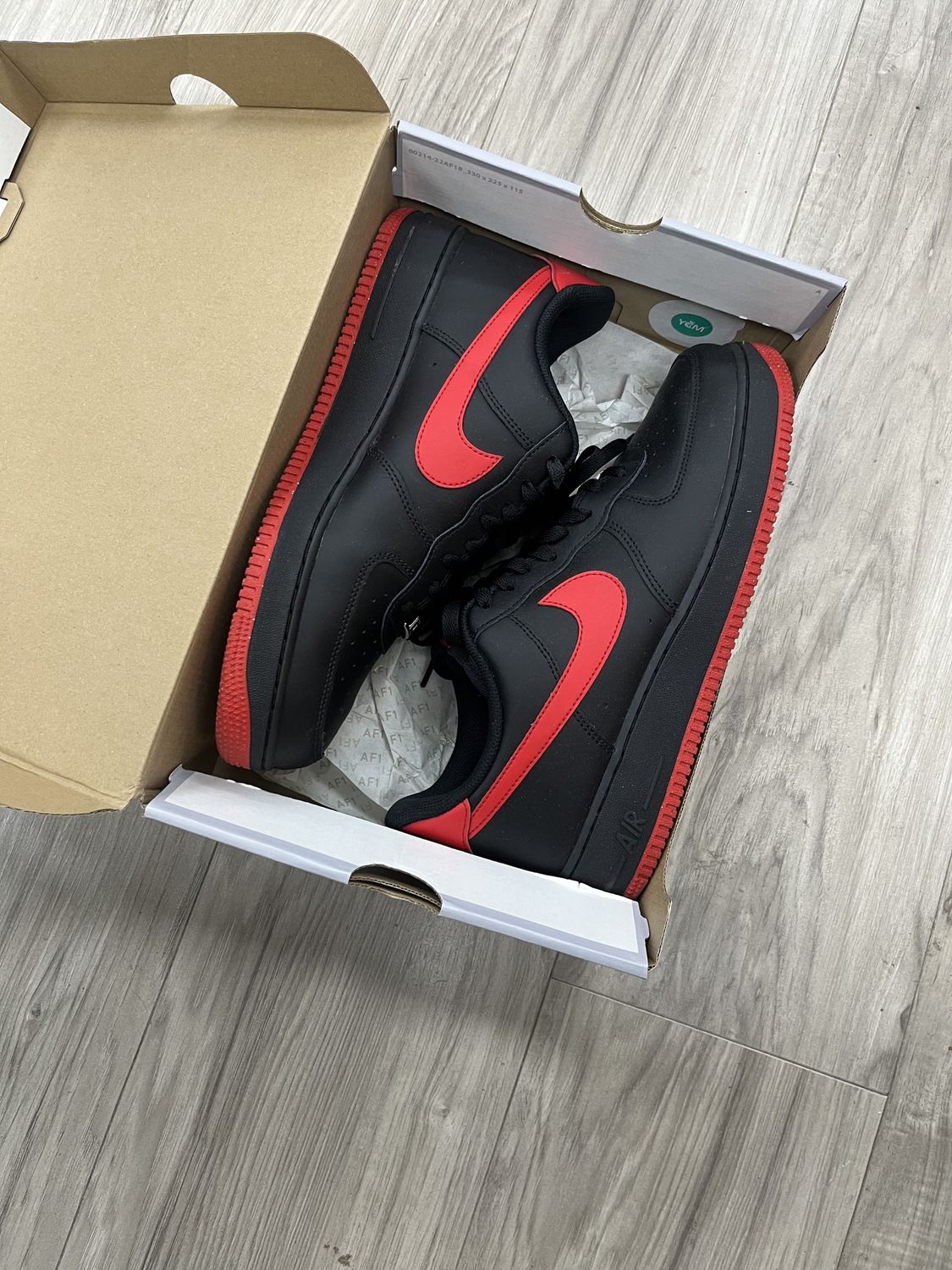 AF1 BLACK RED SWOOSH, USED: 11