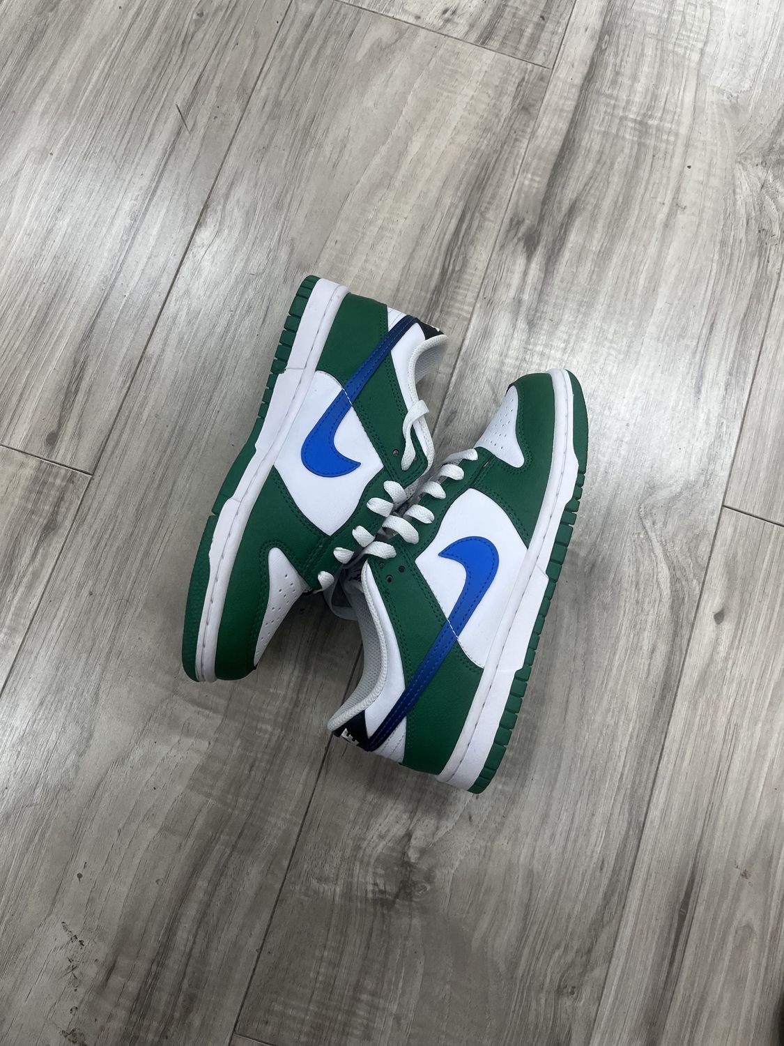 DUNK LOW WHITE GREEN BLUE SWOOSH | NO BOX |, USED: 4.5Y