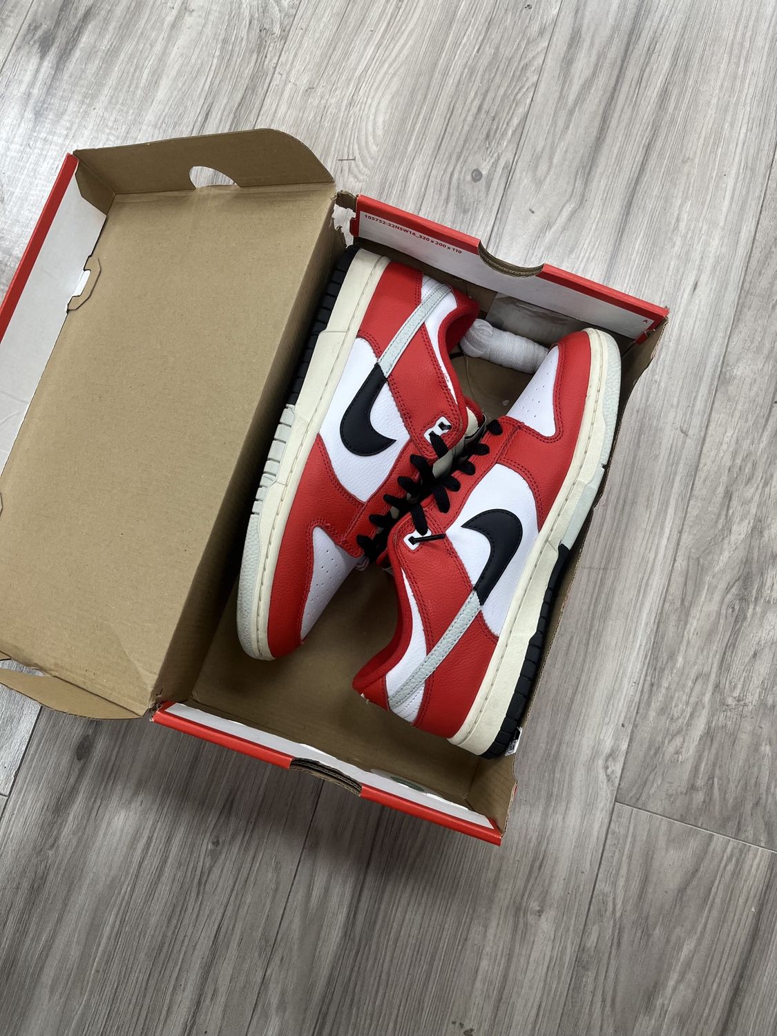 DUNK LOW CHICAGO SPLIT, USED: 8