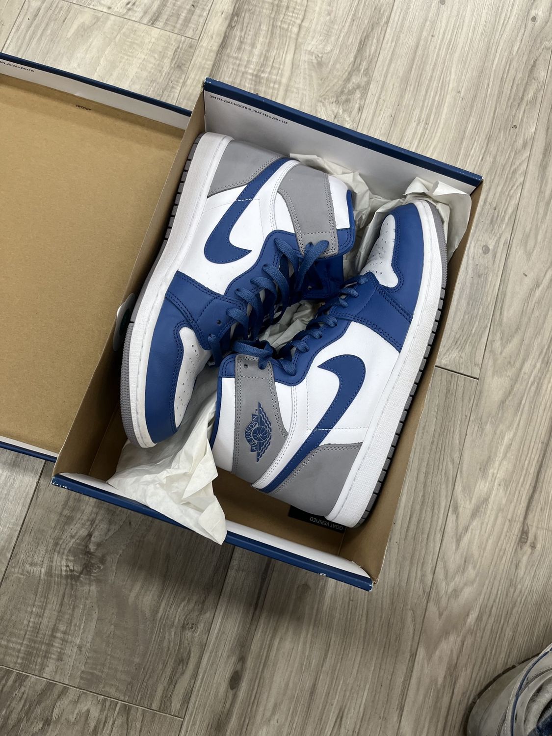JORDAN 1 TRUE BLUE, USED: 11