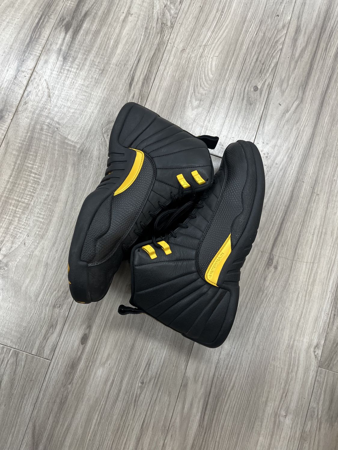 JORDAN 12 BLACK TAXI | NO BOX |, USED: 10