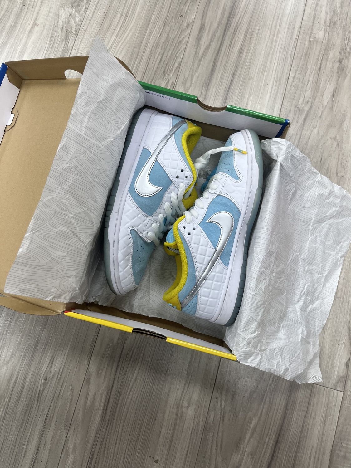 SB DUNK LOW LAGOON PULSE, USED: 9.5