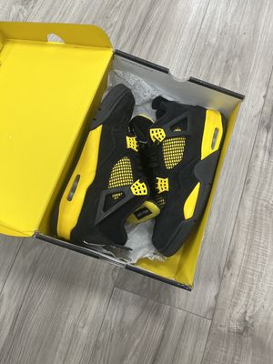 JORDAN 4 THUNDER CLEAN