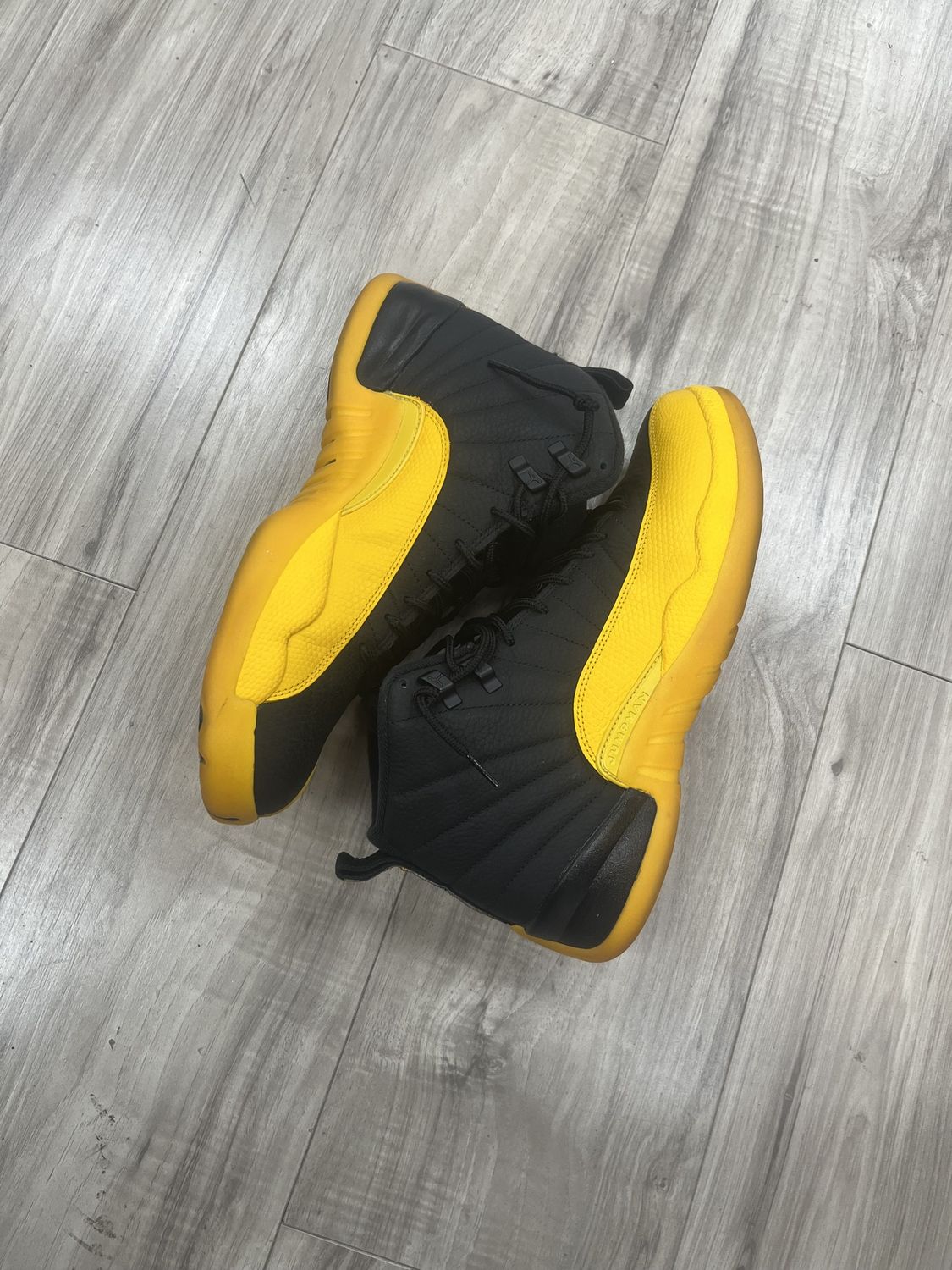 JORDAN 12 UNI GOLD | NO BOX |, USED: 10
