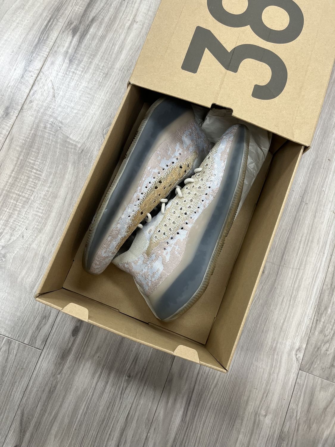 YEEZY 380 PEPPER, USED: 11