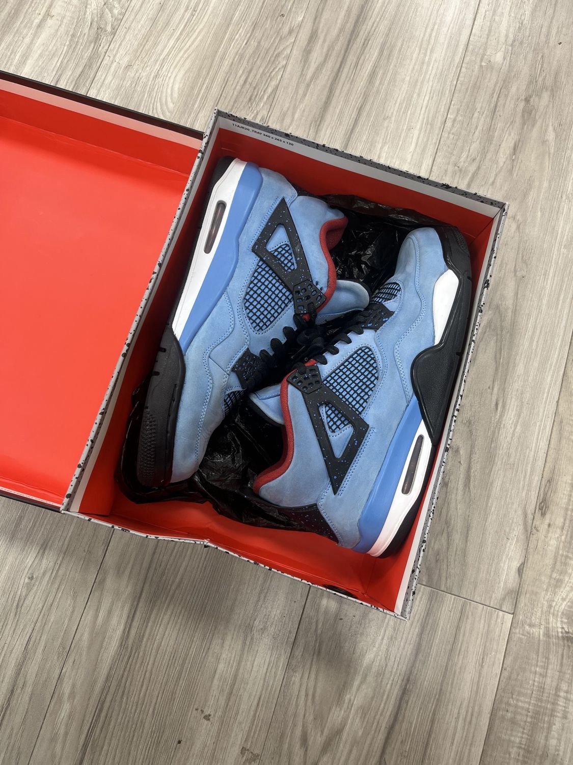 JORDAN 4 TRAVIS SCOTT, USED: 12