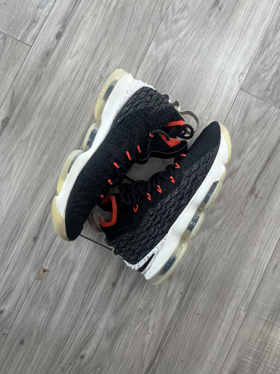 LEBRON 18 BRED | NO BOX |, USED: 9.5