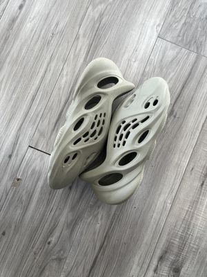 YEEZY FOAM RUNNER BEIGE