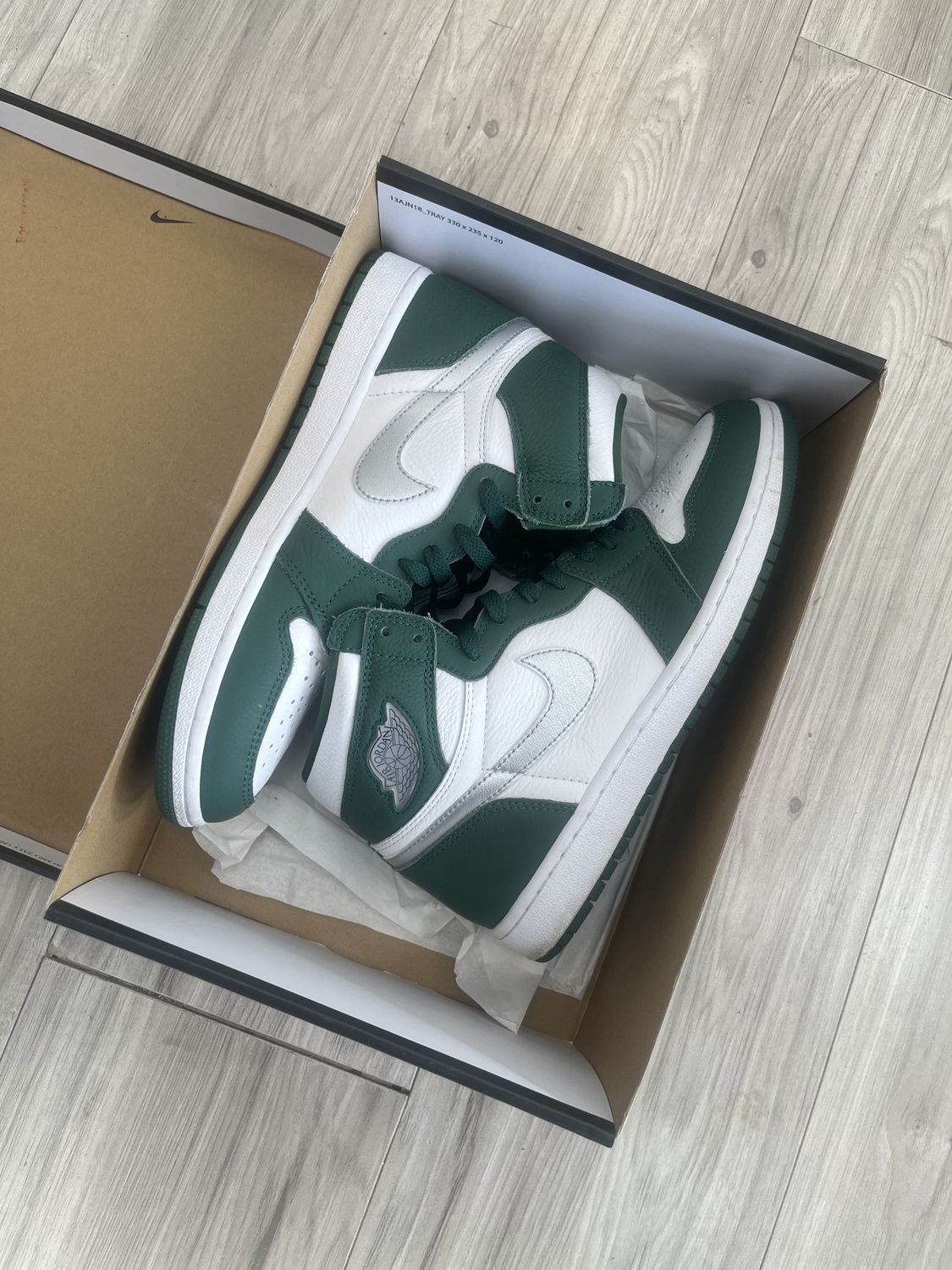 JORDAN 1 GORGE GREEN, USED: 11