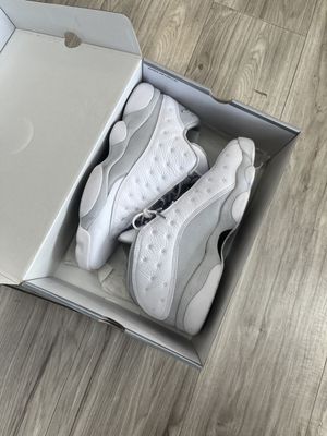 JORDAN 13 LOW NUTRAL GREY