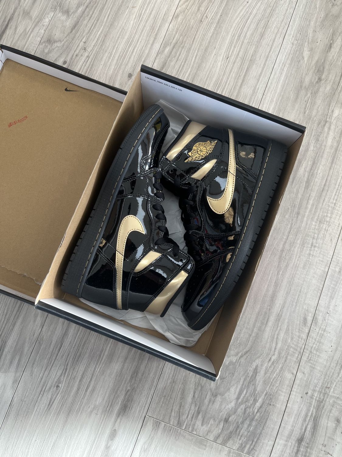 JORDAN 1 BLACK METALLIC, USED: 10