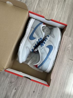 DUNK LOW SILVER BLUW SWOOSH