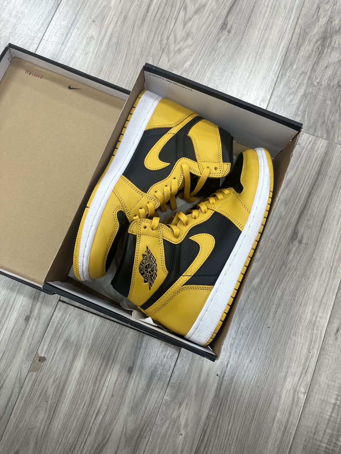 JORDAN 1 POLLEN, USED: 9.50