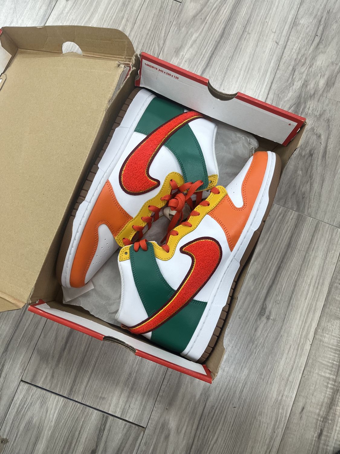 DUNK HIGH WHITE GREEN ORANGE RED CARPET SWOOSH  | NEW |, NEW: 11