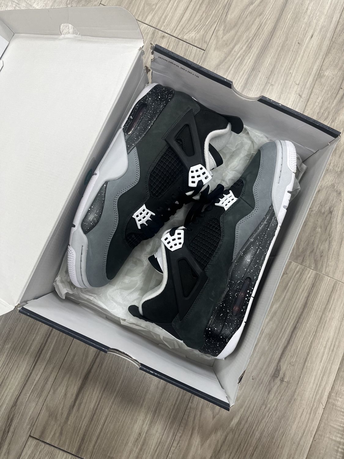 JORDAN 4 FEAR 12, USED: 12