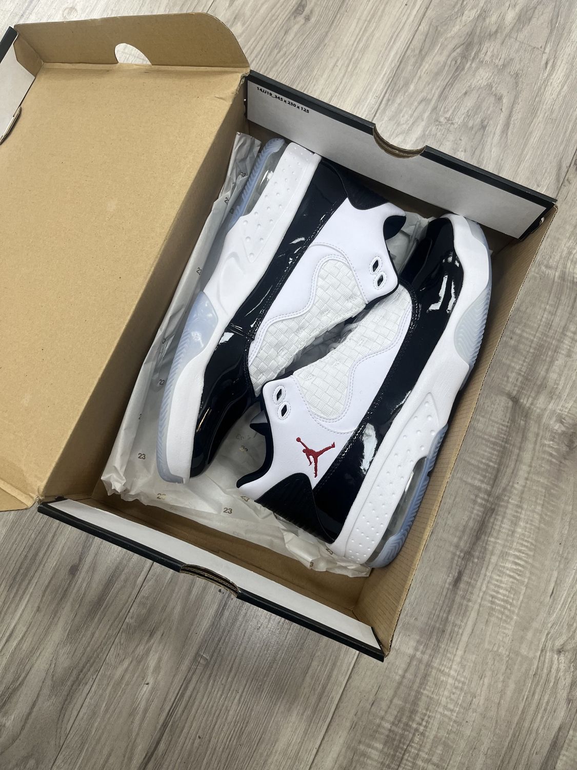 JORDAN MAX AURA  | NEW |, NEW: 10