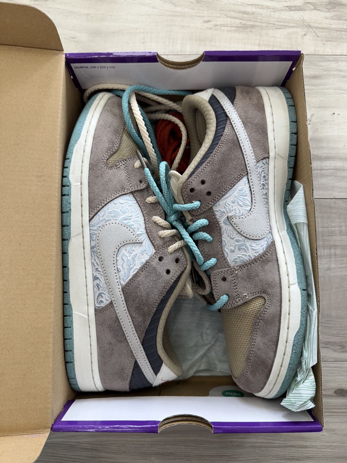 SB DUNK LOW BIG MONEY SAVINGS, USED: 12