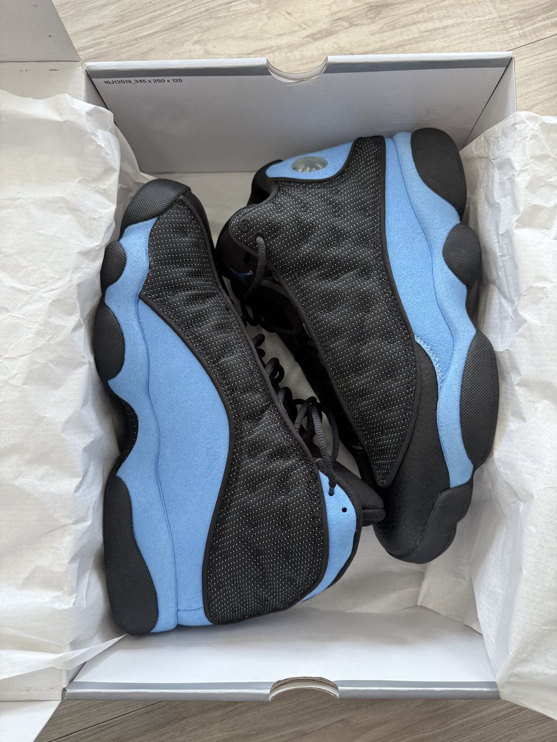 JORDAN 13 BLACK UNIVERSITY BLUE, USED: 9.5