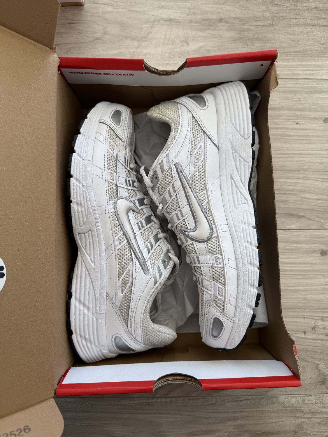 P-6000 TRIPLE WHITE, USED WITH BOX: 6.5Y