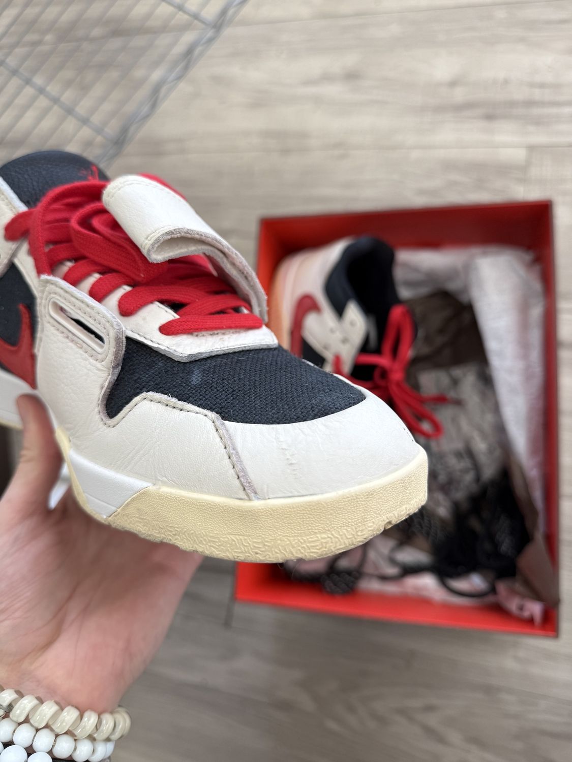 JUMPMAN JACK UNIVERSITY RED, USED: 11.5