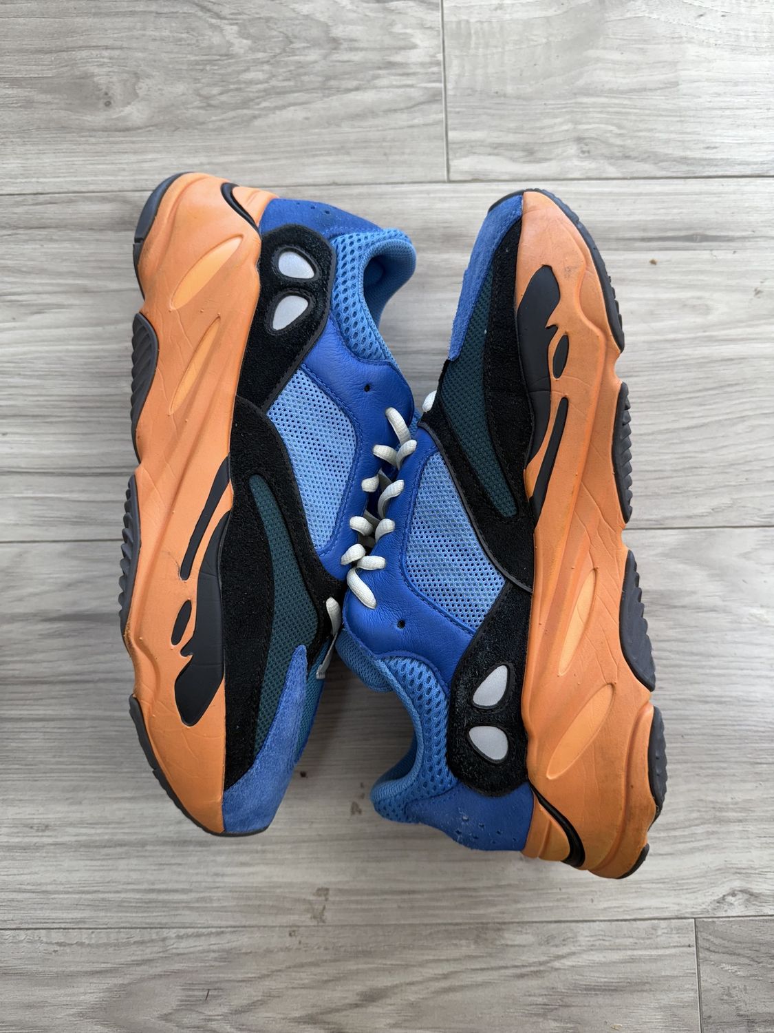 YEEZY 700 BRIGHT BLUE | NO BOX |, USED: 11