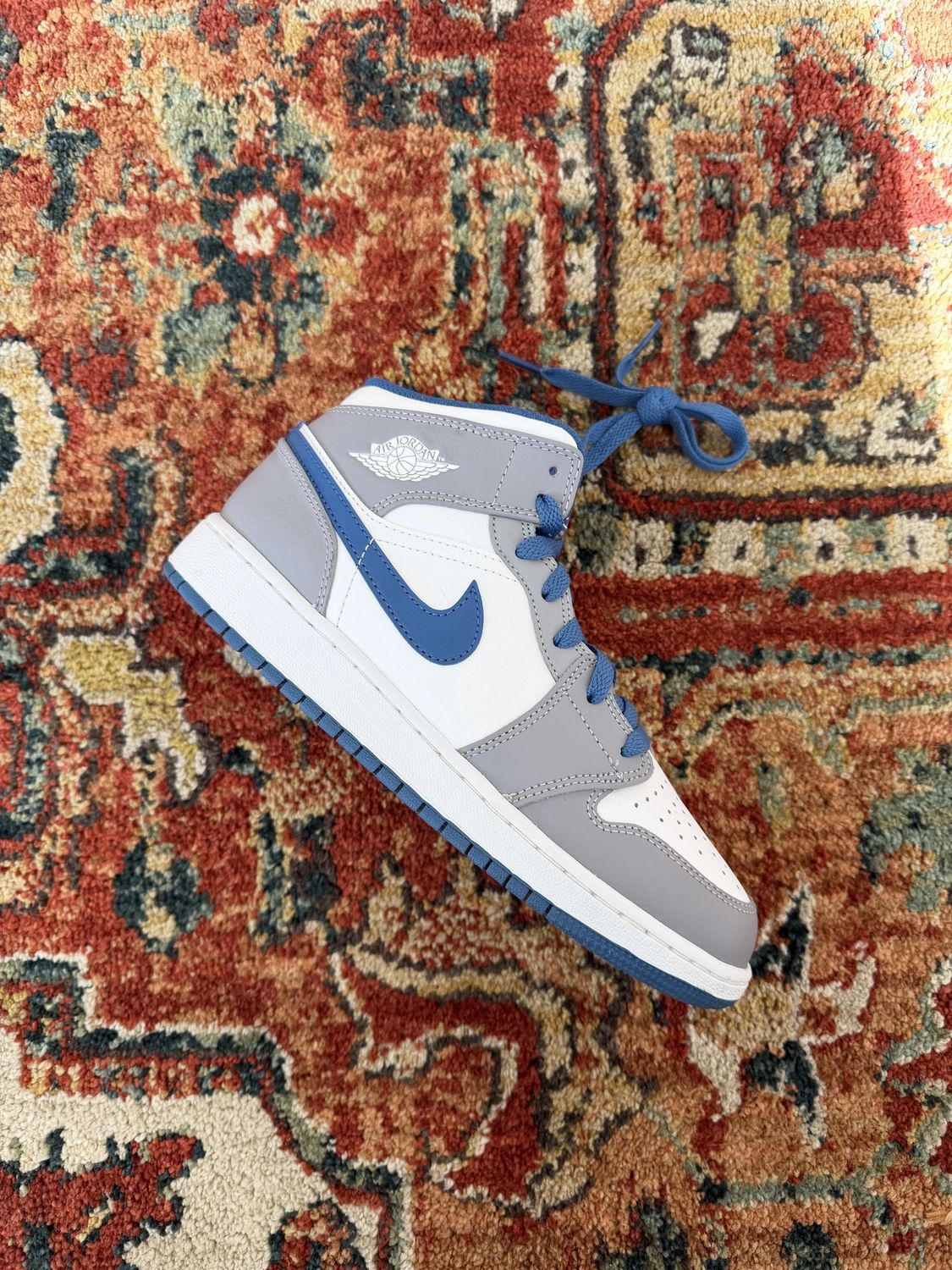 JORDAN 1 MID TRUE BLUE, USED: 6Y