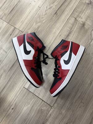 JORDAN 1 MID CHICAGO