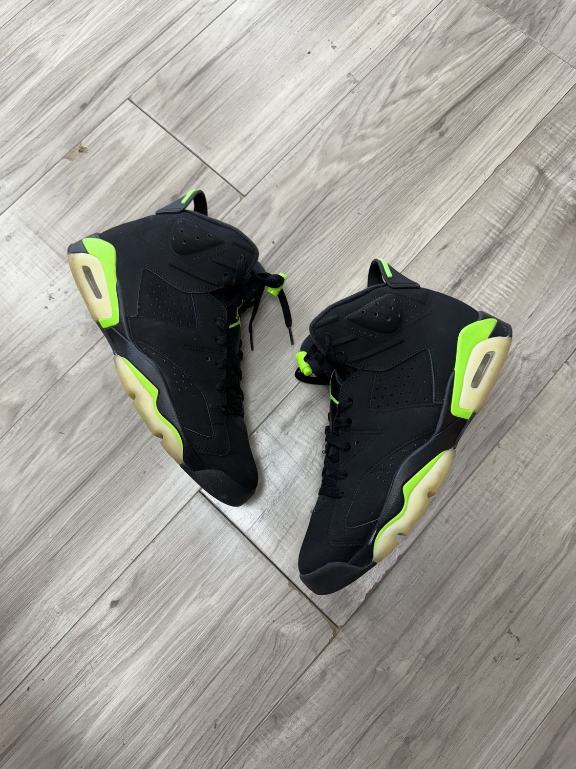 JORDAN 6 ELECTRO GREEN