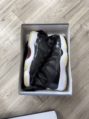 JORDAN 11 LOW 72-10