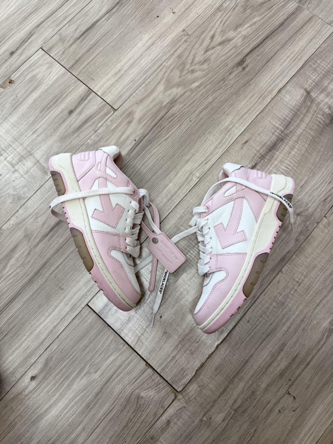 OFF WHITE OUT THE OFFICE PINK