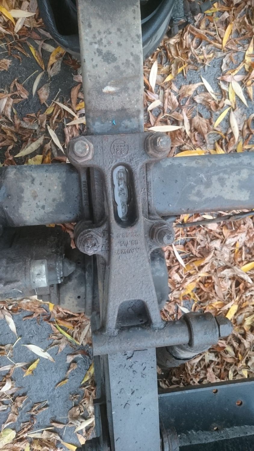 UCHWYT AMORTYZATORA WSPORNIK MOCOWANIE OŚ BPW