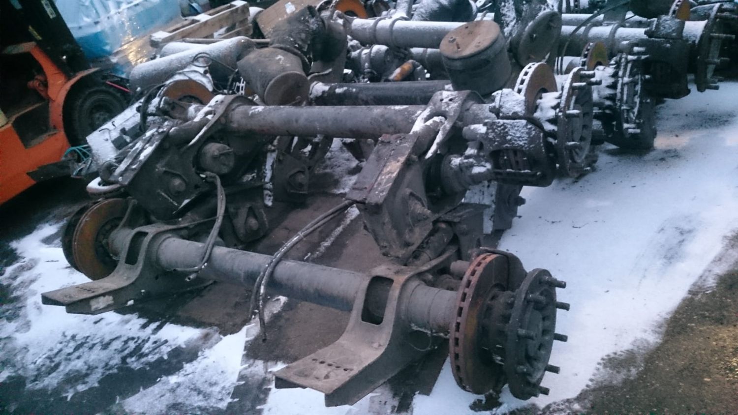 OŚ SAF NA WAHACZU KRONE OSIE SAF INTEGRAL WABCO