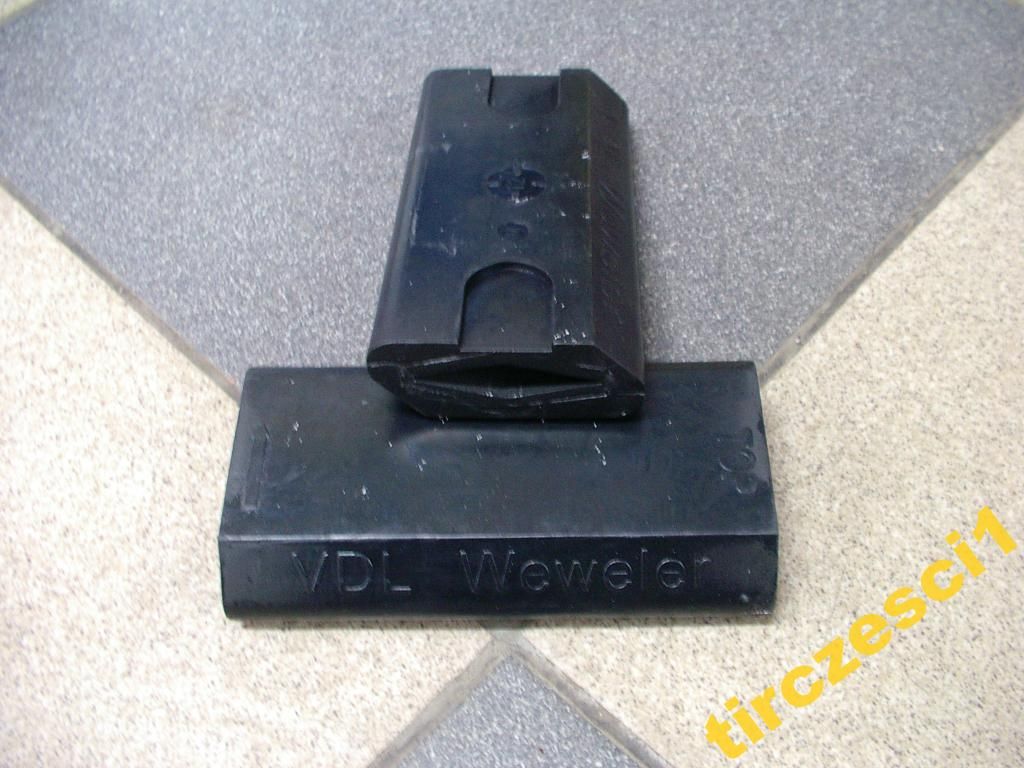 ODBÓJ OSI OŚ PODNOSZONEJ NACZEPY CZĘŚCI SCHMITZ