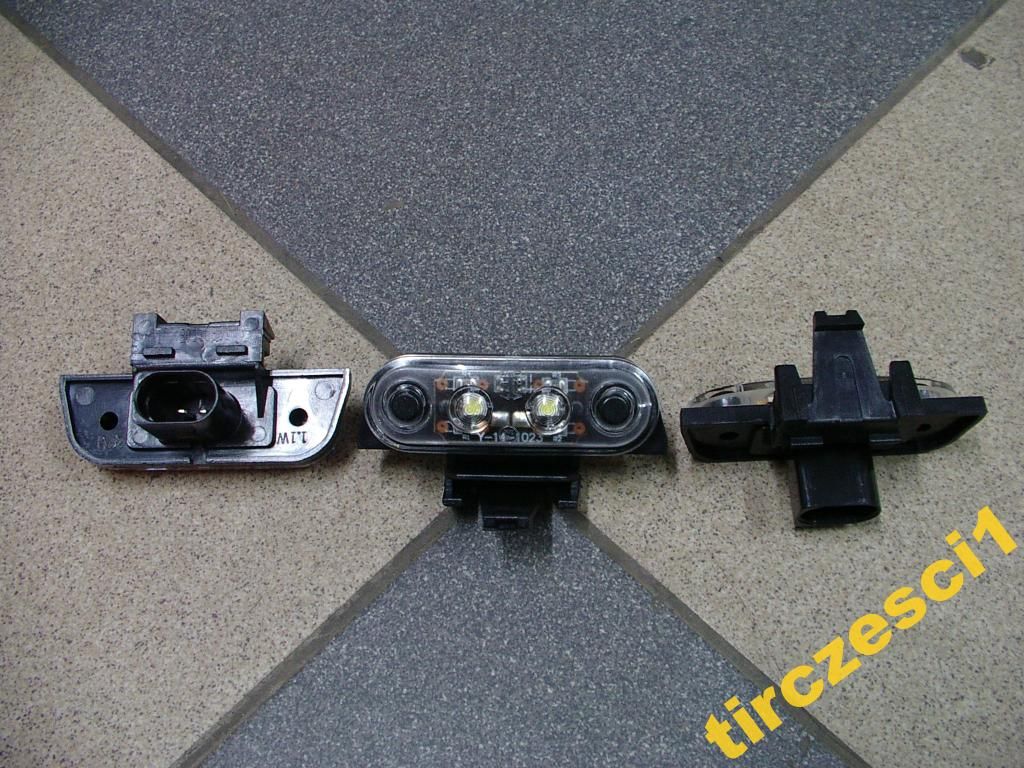 LAMPKA OBRYSOWA DASZKA DACHU KABINY VOLVO FH 13