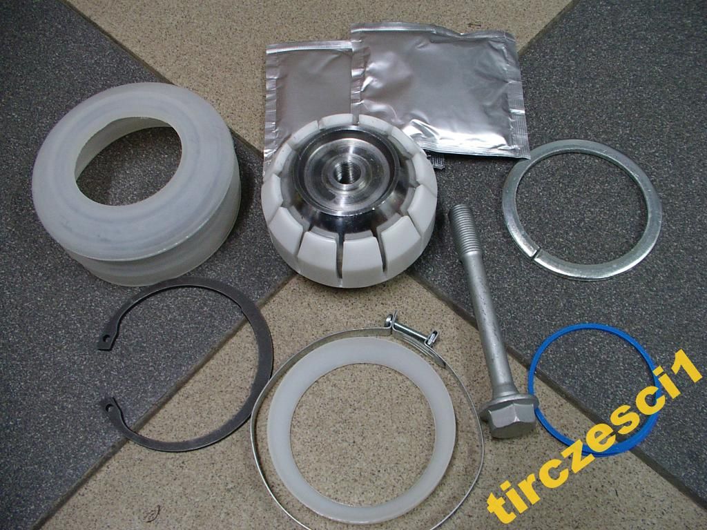 ZESTAW PRZEGUB DRĄŻKA REAKCYJNEGO SIERŻANTA FH FM