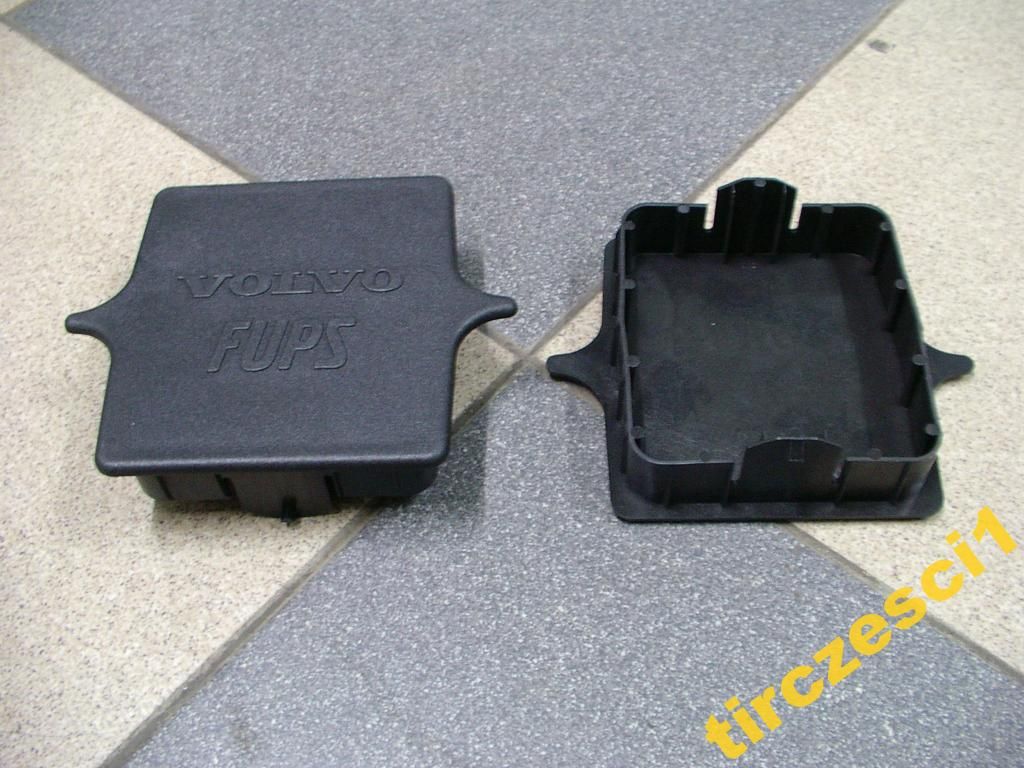 ZAŚLEPKA ZDERZAKA ZDERZAK PRZEDNIEGO VOLVO FH 12