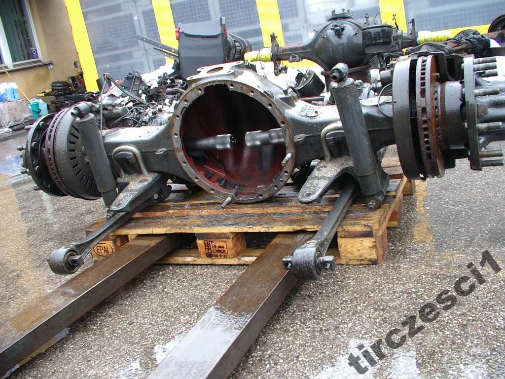 STRZEMIE RESORU PODSTAWY DELFINA VOLVO FH 13 V13